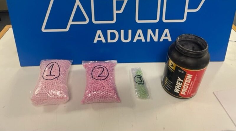 La Aduana detectó más de un kilo de fentanilo en el Aeropuerto de Ezeiza: iba a ser enviado a Miami